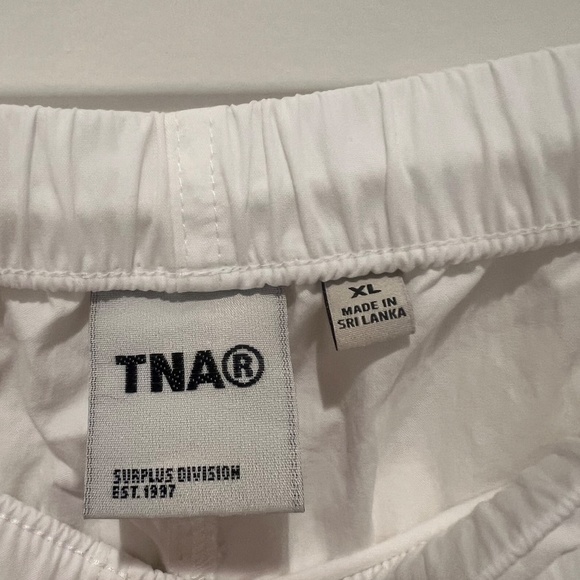 Aritzia TNA Desploy Parachute Pant - Picture 5 of 6